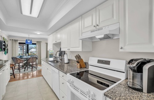Yacht Club House | Sunsets, Dolphins & Style – Waterfront Luxe