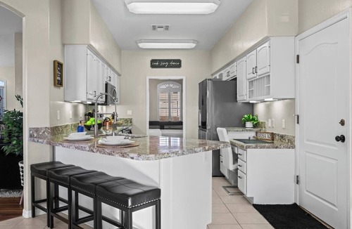 Rancho del Lago House | Sunsets on Seventh | Golf Course, Heated Pool and Spa, Ping Pong & Shuffleboard