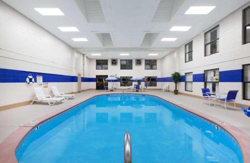 Jacksonville Hotel | Super 8 by Wyndham Jacksonville AR