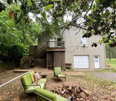 Boles House | Sweet Spacious Loft Perfect for Outdoor and Nature Lovers in Arkansas