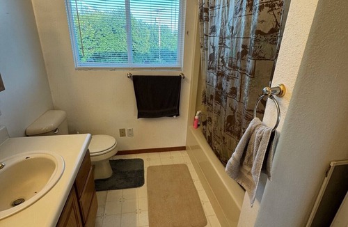 Ninilchik Apartment | Terrific studio apartment in Ninilchik with stunning views.