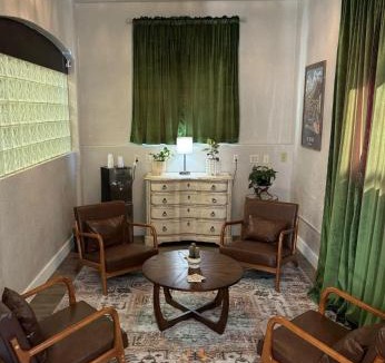 Bisbee Hotel | The Block Basic - Queen