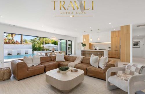 Raskin Estates House | The Dreyfus Designer Villa with Pool