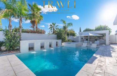 Raskin Estates House | The Dreyfus Designer Villa with Pool