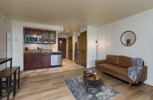 Purgatory Condo | The Element Studio | AC, Pool, Hot Tub, Golf & Ski