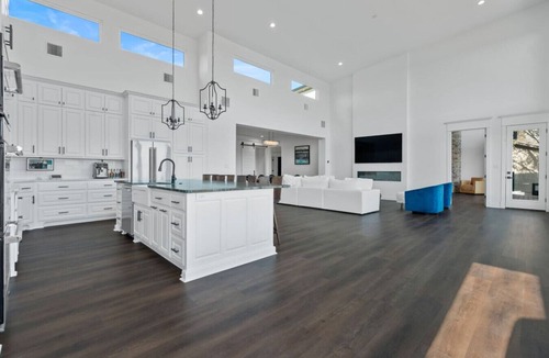 Rockwell House | The Good Life, Luxury Modern Lakehouse