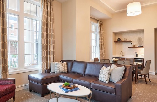 Elon College Hotel | The Inn at Elon