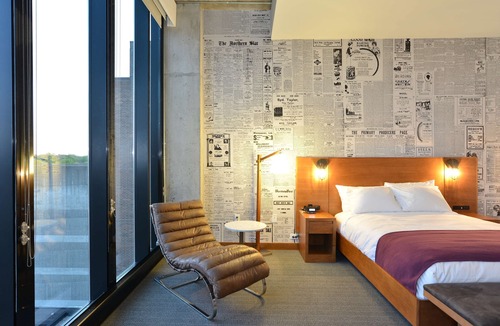 Downtown Eau Claire Hotel | The Lismore Eau Claire - a DoubleTree by Hilton