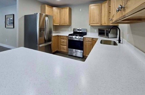 Girdwood House | The Monarch Lower Level | Updated 3BR Suite| Patio
