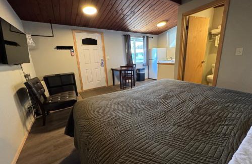 Palmer Hotel | The Pioneer Motel