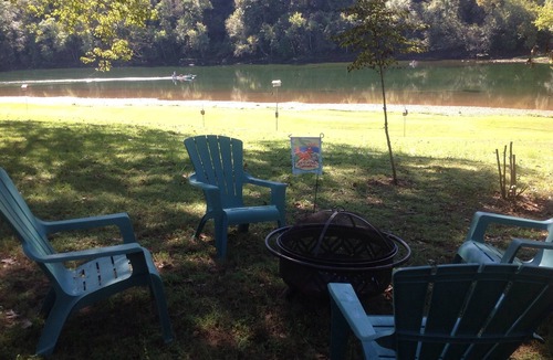 Cotter House | THE RIVERBEND RETREAT-A White River Fishing Cabin