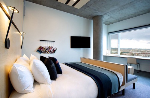 River North Art District Hotel | The Source Hotel