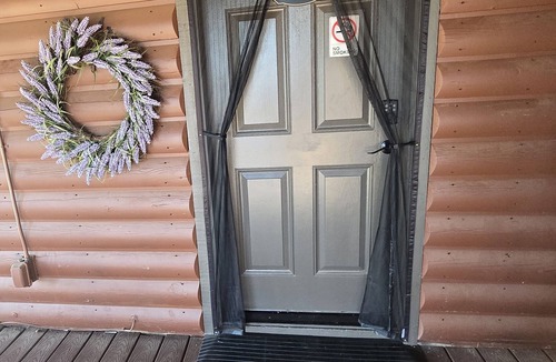 Pine Cabin | The Suite at Pine Ranch in Pine AZ where Elk and Deer visit on a regular basis!
