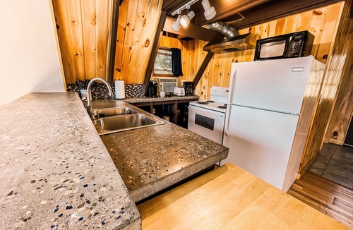 Rockbridge Cabin | Three A-frame Cabins, a provate Pond, row boats!
