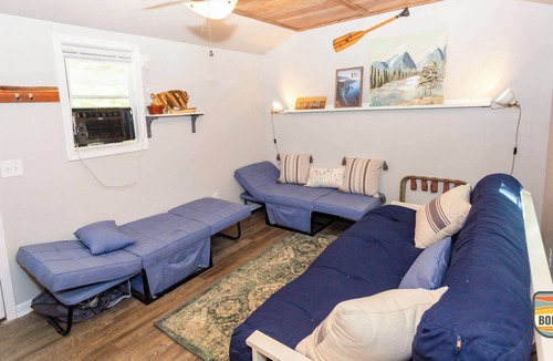 Lake Lure Cottage | Tiny Home + MountainView & Games, Lake Lure 2miles