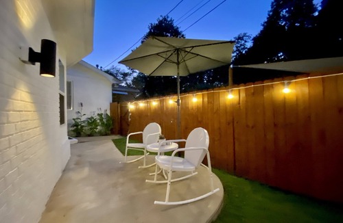 Athens Apartment | Toadhaus - Modern Studio Suite in Athens GA Residential UGA safe private patio