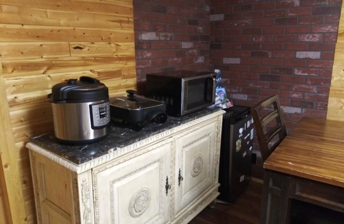 Copper Center Cabin | Tonsina Creek Whispers Lodge Waterfront Paradise with Kitchen Full Bath & Wi-Fi