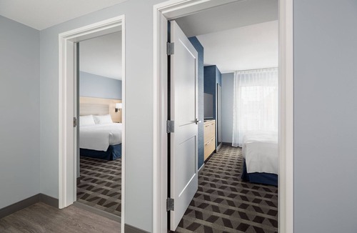 Downtown Hotel | TownePlace Suites by Marriott Rochester Mayo Clinic Area
