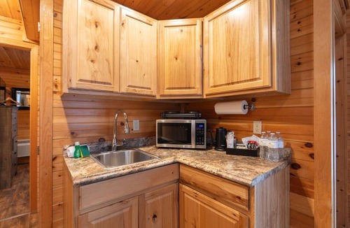 Bethlehem Cabin | Two Bedroom Log Cabin Lake View White Mountains