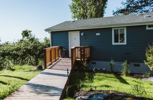 Friday Harbor House | Unique Waterfront Beach House, 1 mile from Friday Harbor