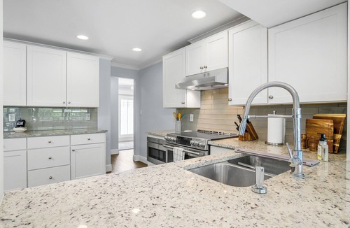 Coquina Sands House | Updated 3-BR house in Old Naples, 2 block walk to the beach, minutes to downtown
