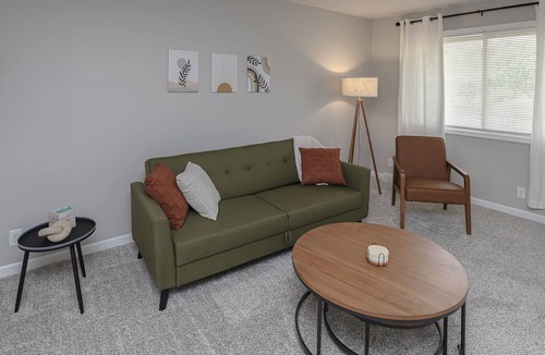 Bellevue House | Updated Boho Duplex - Close interstate access - Minutes to Downtown & Amenities
