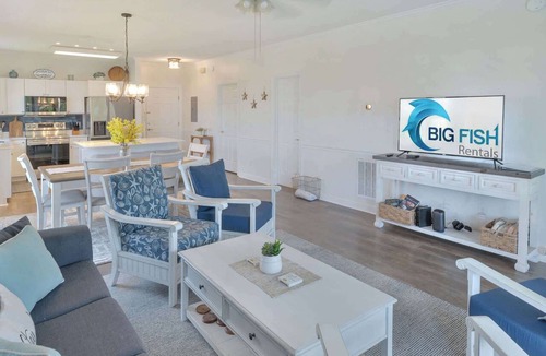 Socastee Condo | Updated Large 2BR in Azalea Lakes, Pools, PondView