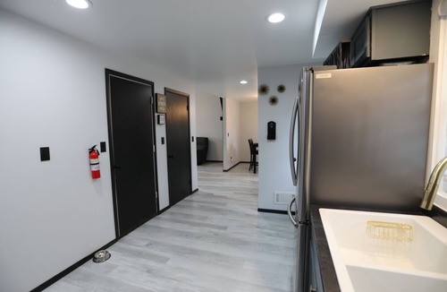 Appleton House | Updated Modern Stay