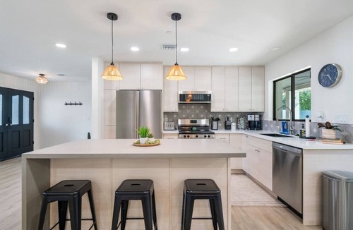 Park Scottsdale Four House | Upscale Old Town Getaway: Pool, Mini Golf & Lounge