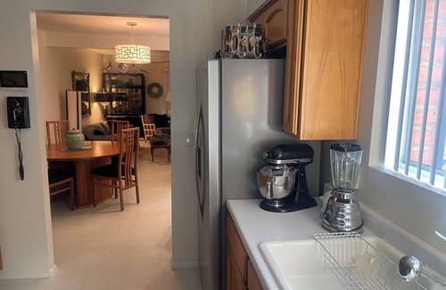 Tucson House | Upscale Patio Home with Designer touches in Tucson Close to TMC/Riverwalk