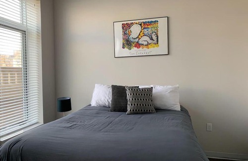 Milwaukee Apartment | Upscale Riverfront 2BR Apt