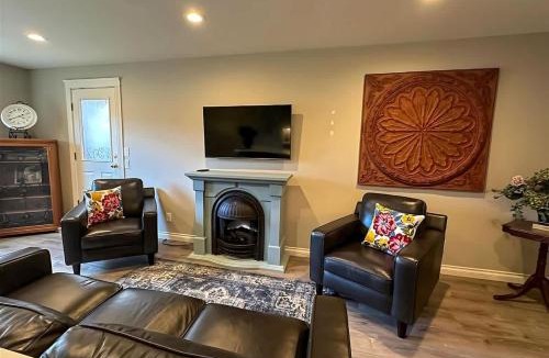 Sequim House | Urban Cedars New Charming 5-Bedrooms Near Downtown Sequim