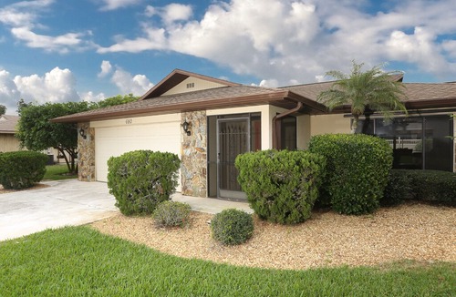 Venice Gardens House | VENICE-- WITH A POOL -- LOW SUMMER RATES