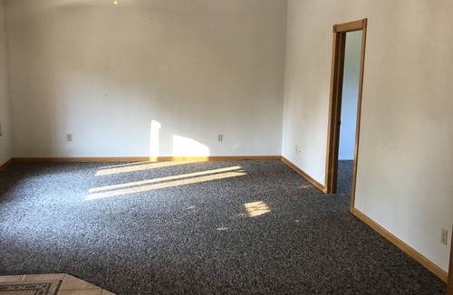 Ely Apartment | Very Nice Upper Apartment
