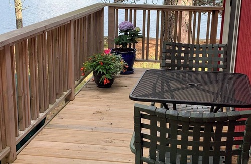 Ely Cabin | Very Private cabin on Eagles Nest Lake 3