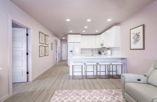 Cedar Key Apartment | Victorian Inspired Downtown, Boat Trailer Parking!