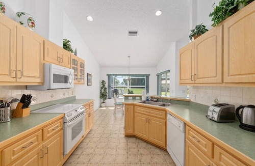 Inverness House | Villa Eckhardt: Bright and Light 3 bedroom home