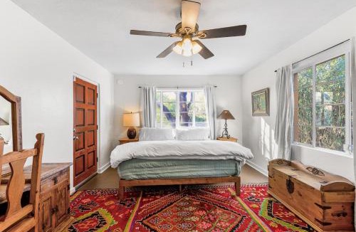 Blenman-Elm House | Villa Laguna - Spacious 3BR 1BA Private Pool Oasis Near UofA