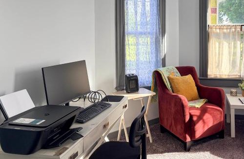 Warrenton Apartment | Walkable Location, Historic Setting: Warrenton Apt