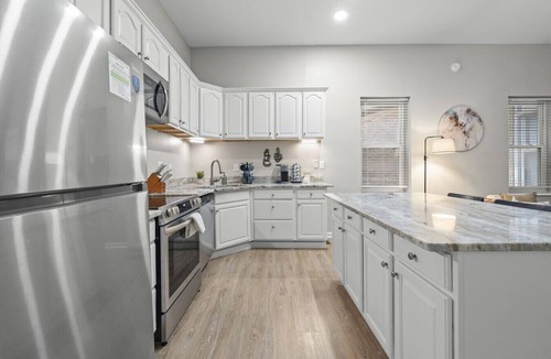 Over-the-Rhine Apartment | Washington Park Retreat | Free Parking | OTR