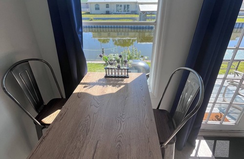 Okeechobee Cottage | Water view with quiet atmosphere