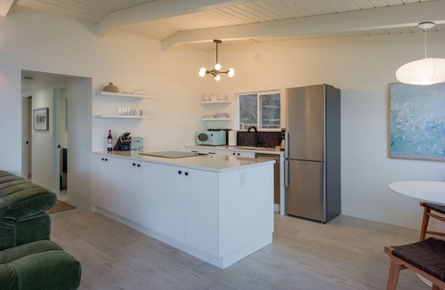 Eastsound Cottage | Waterfront Luxury, Hot Tub,Fast Internet, Mooring