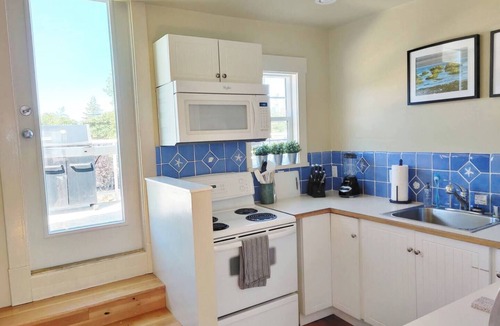 Point Roberts Apartment | Waterfront Maple Beach Duplex - from 1 bed/1 bath apartment up to a 4Beds/4Baths
