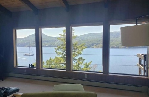 Eastsound House | Waterfront View Rosario Sleeps 10-