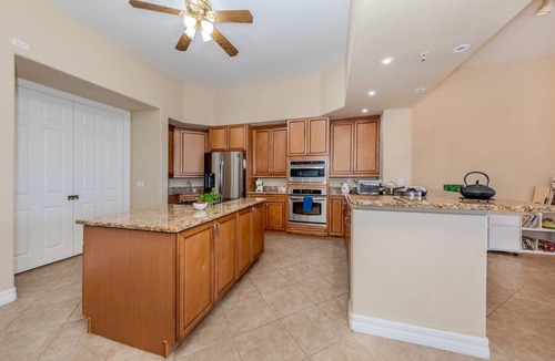 Osprey Condo | Waterview condo in ideal location