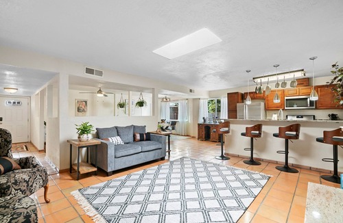 Northeast Heights House | Welcome to Casa de Ladrillos - No House guests without prior approval from host.