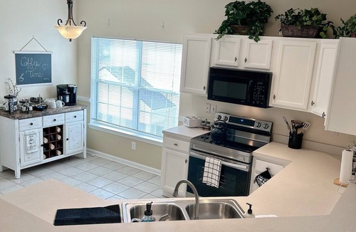 Red Hill Condo | Welcome to the perfect getaway.