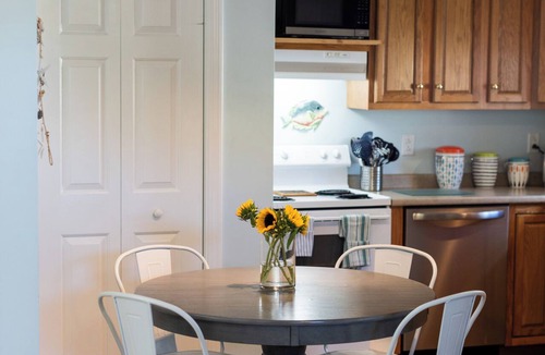 Wells Cottage | Wells & Ogunquit Cozy Beach Getaway, Pool & Hot Tub, 1 Mile to Moody Beach