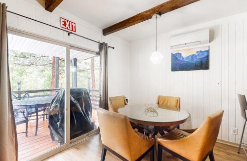 Fish Camp House | Whispering Trees