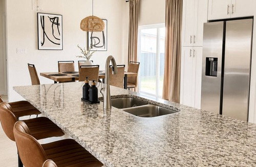 Jacarandas House | Your Cozy Corner in Cape Coral